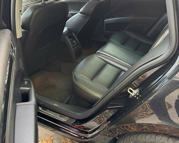 Чорний Шкода Суперб, об'ємом двигуна 2 л та пробігом 312 тис. км за 13600 $, фото 2 на Automoto.ua