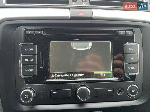 Шкода Суперб 2014 у Києві на Automoto.ua Чорний Шкода Суперб, об'ємом двигуна 1.97 л та пробігом 236 тис. км за 13990 $, фото 20 на Automoto.ua