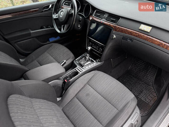 Черный Шкода Суперб, объемом двигателя 2 л и пробегом 302 тыс. км за 11400 $, фото 24 на Automoto.ua