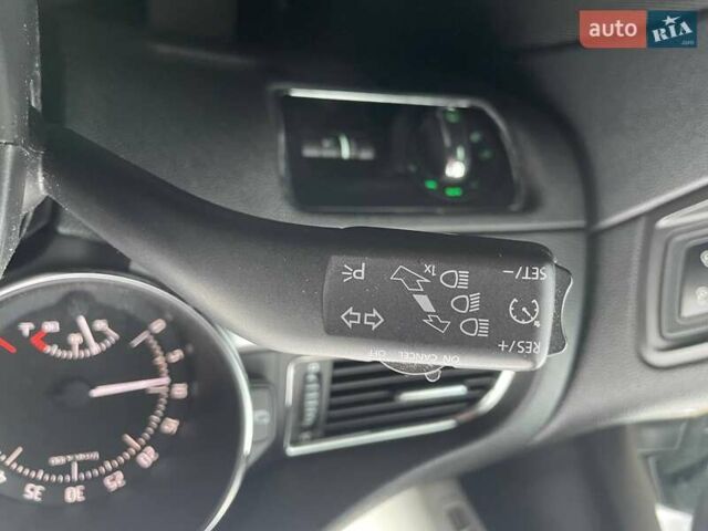 Шкода Суперб 2014 у Києві на Automoto.ua Чорний Шкода Суперб, об'ємом двигуна 1.97 л та пробігом 236 тис. км за 13990 $, фото 16 на Automoto.ua