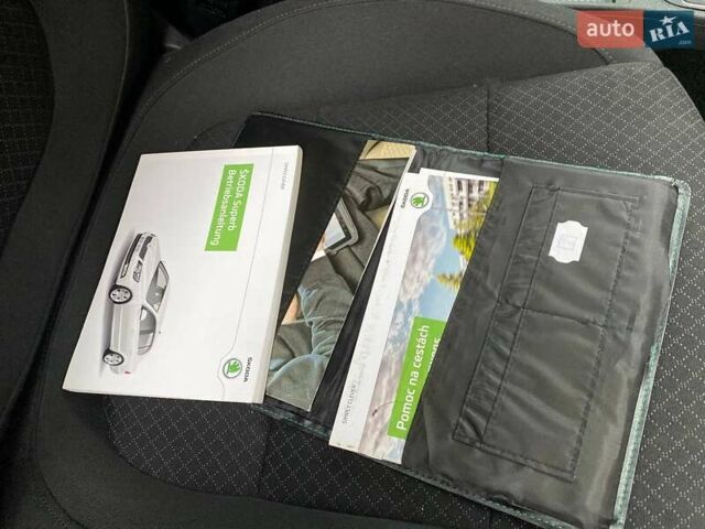 Черный Шкода Суперб, объемом двигателя 1.97 л и пробегом 234 тыс. км за 14000 $, фото 19 на Automoto.ua