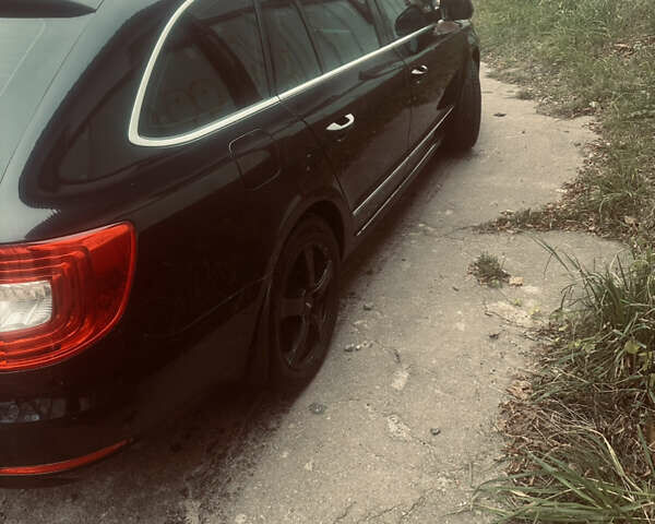 Чорний Шкода Суперб, об'ємом двигуна 2 л та пробігом 316 тис. км за 12300 $, фото 3 на Automoto.ua