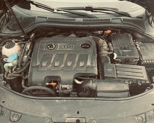 Чорний Шкода Суперб, об'ємом двигуна 2 л та пробігом 316 тис. км за 12300 $, фото 21 на Automoto.ua