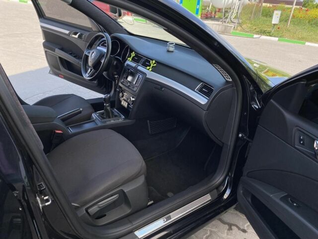 Черный Шкода Суперб, объемом двигателя 1.6 л и пробегом 277 тыс. км за 10700 $, фото 2 на Automoto.ua