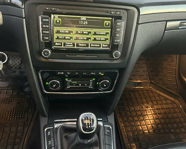 Чорний Шкода Суперб, об'ємом двигуна 1.97 л та пробігом 380 тис. км за 9700 $, фото 11 на Automoto.ua