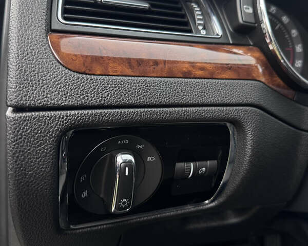 Черный Шкода Суперб, объемом двигателя 2 л и пробегом 302 тыс. км за 11400 $, фото 34 на Automoto.ua