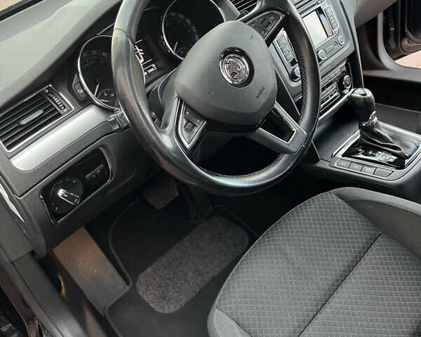 Черный Шкода Суперб, объемом двигателя 2 л и пробегом 255 тыс. км за 12999 $, фото 59 на Automoto.ua