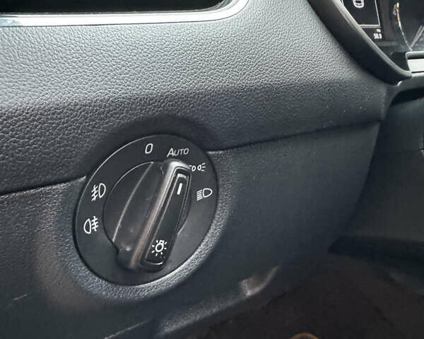 Черный Шкода Суперб, объемом двигателя 1.98 л и пробегом 260 тыс. км за 10950 $, фото 16 на Automoto.ua