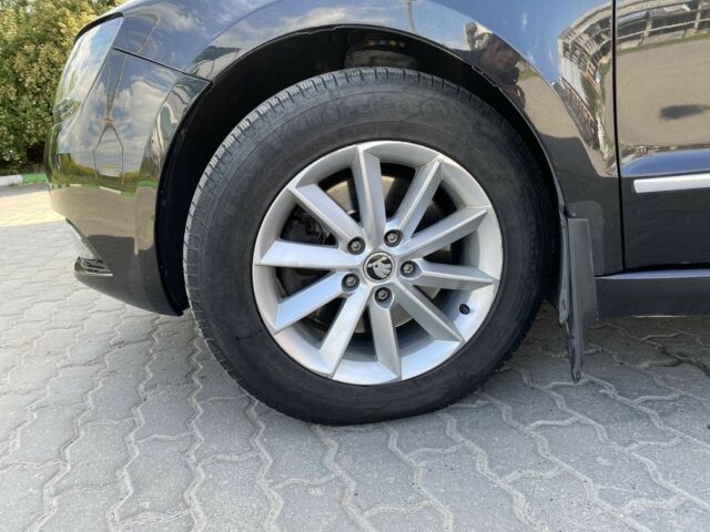 Черный Шкода Суперб, объемом двигателя 1.6 л и пробегом 277 тыс. км за 10700 $, фото 1 на Automoto.ua