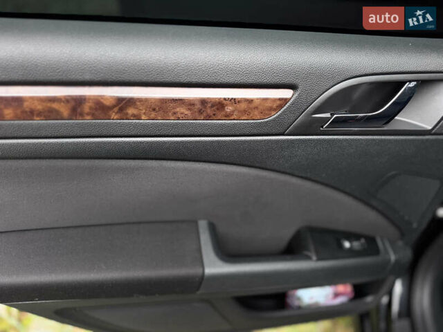 Черный Шкода Суперб, объемом двигателя 2 л и пробегом 302 тыс. км за 11400 $, фото 26 на Automoto.ua