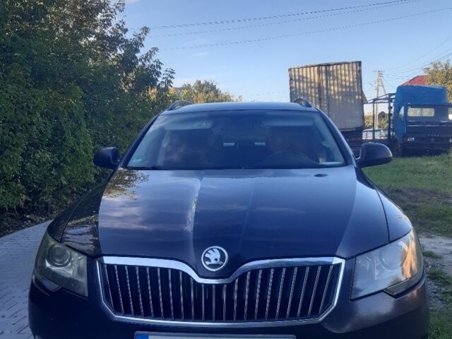 Черный Шкода Суперб, объемом двигателя 2 л и пробегом 530 тыс. км за 10800 $, фото 1 на Automoto.ua