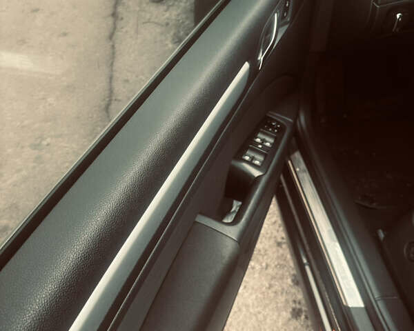 Чорний Шкода Суперб, об'ємом двигуна 2 л та пробігом 316 тис. км за 12300 $, фото 9 на Automoto.ua