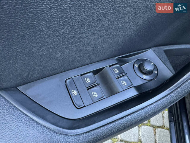 Черный Шкода Суперб, объемом двигателя 1.6 л и пробегом 267 тыс. км за 13700 $, фото 9 на Automoto.ua