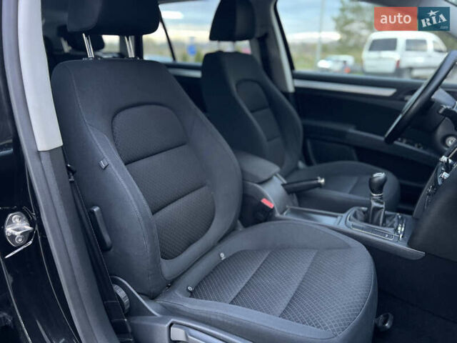 Черный Шкода Суперб, объемом двигателя 1.6 л и пробегом 219 тыс. км за 12999 $, фото 30 на Automoto.ua