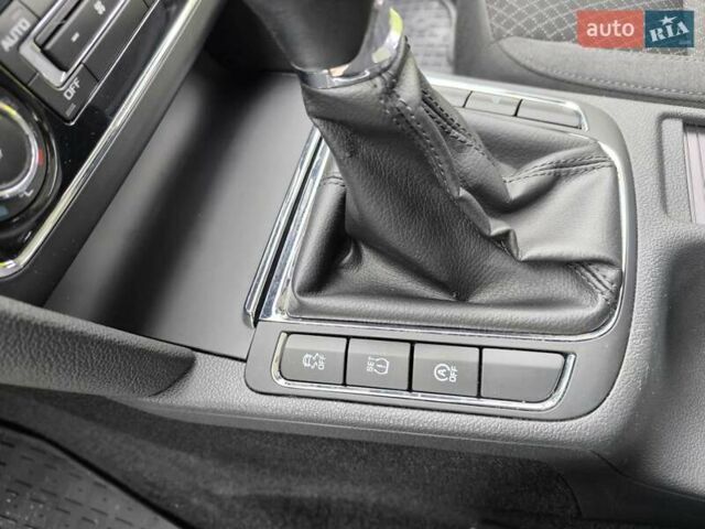 Черный Шкода Суперб, объемом двигателя 2 л и пробегом 294 тыс. км за 16900 $, фото 23 на Automoto.ua