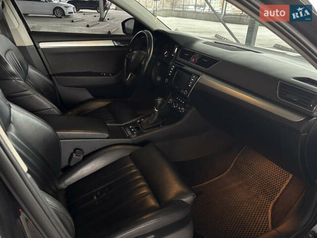 Чорний Шкода Суперб, об'ємом двигуна 1.6 л та пробігом 280 тис. км за 13400 $, фото 12 на Automoto.ua