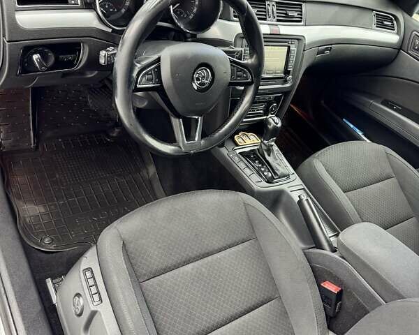 Шкода Суперб 2015 у Черкасах на Automoto.ua Чорний Шкода Суперб, об'ємом двигуна 1.97 л та пробігом 236 тис. км за 13799 $, фото 9 на Automoto.ua