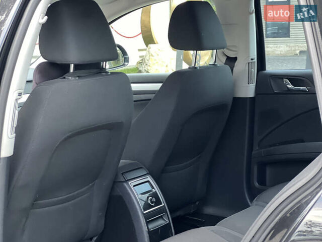 Черный Шкода Суперб, объемом двигателя 1.6 л и пробегом 219 тыс. км за 12999 $, фото 73 на Automoto.ua