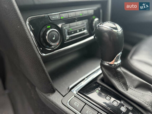 Черный Шкода Суперб, объемом двигателя 2 л и пробегом 235 тыс. км за 15500 $, фото 13 на Automoto.ua