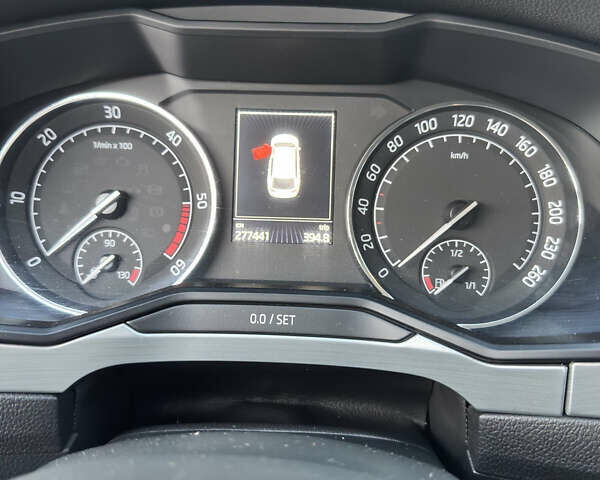 Черный Шкода Суперб, объемом двигателя 1.6 л и пробегом 280 тыс. км за 12900 $, фото 12 на Automoto.ua