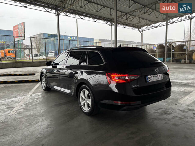 Чорний Шкода Суперб, об'ємом двигуна 1.6 л та пробігом 280 тис. км за 13400 $, фото 4 на Automoto.ua