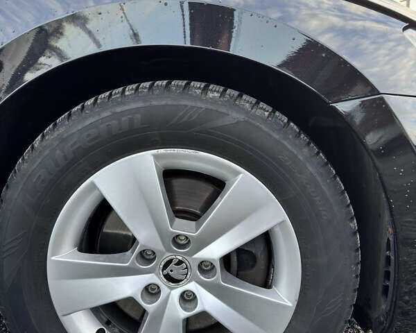 Черный Шкода Суперб, объемом двигателя 1.6 л и пробегом 280 тыс. км за 12900 $, фото 20 на Automoto.ua