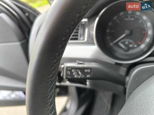 Черный Шкода Суперб, объемом двигателя 1.97 л и пробегом 294 тыс. км за 14500 $, фото 13 на Automoto.ua