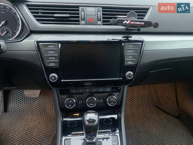 Чорний Шкода Суперб, об'ємом двигуна 1.6 л та пробігом 240 тис. км за 14499 $, фото 20 на Automoto.ua