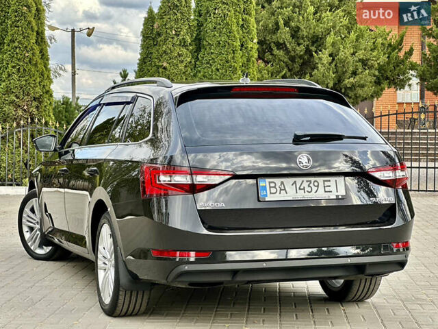 Чорний Шкода Суперб, об'ємом двигуна 1.97 л та пробігом 215 тис. км за 15300 $, фото 10 на Automoto.ua