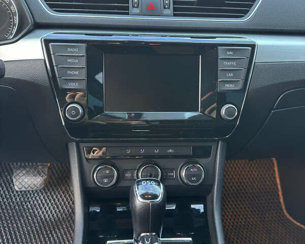 Черный Шкода Суперб, объемом двигателя 1.6 л и пробегом 280 тыс. км за 12900 $, фото 13 на Automoto.ua