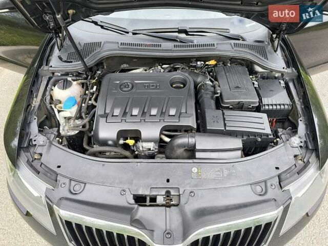 Черный Шкода Суперб, объемом двигателя 1.97 л и пробегом 294 тыс. км за 14500 $, фото 19 на Automoto.ua