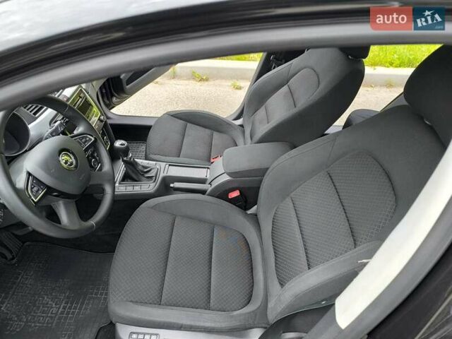 Черный Шкода Суперб, объемом двигателя 1.97 л и пробегом 294 тыс. км за 14500 $, фото 32 на Automoto.ua