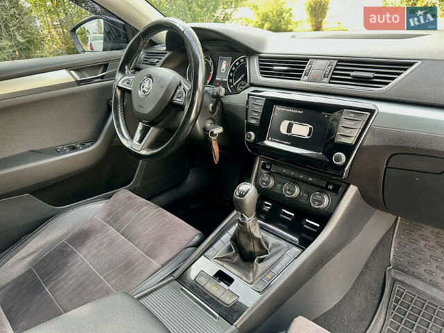 Чорний Шкода Суперб, об'ємом двигуна 1.97 л та пробігом 215 тис. км за 15300 $, фото 27 на Automoto.ua