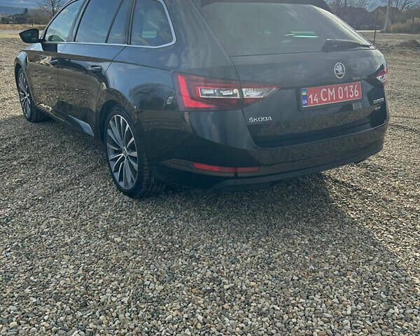 Черный Шкода Суперб, объемом двигателя 2 л и пробегом 280 тыс. км за 12950 $, фото 4 на Automoto.ua