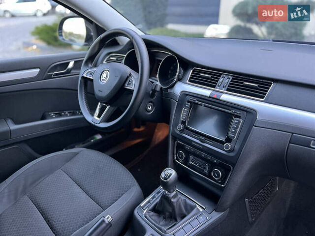 Черный Шкода Суперб, объемом двигателя 1.6 л и пробегом 219 тыс. км за 12999 $, фото 31 на Automoto.ua