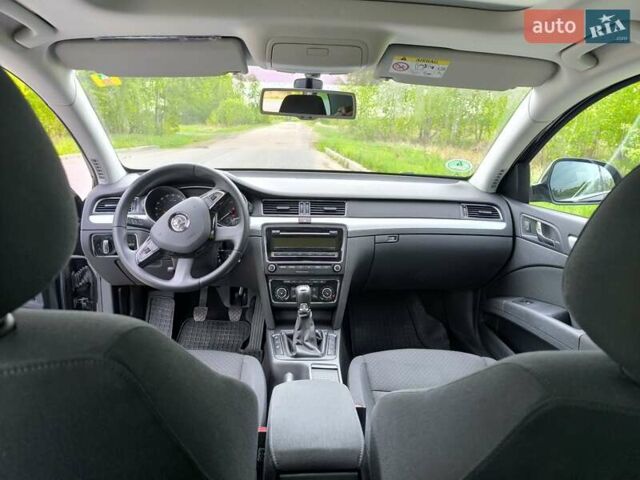 Черный Шкода Суперб, объемом двигателя 2 л и пробегом 194 тыс. км за 14500 $, фото 10 на Automoto.ua