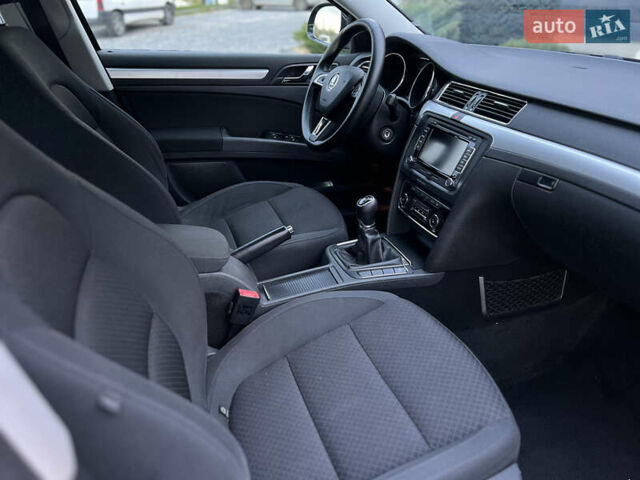 Черный Шкода Суперб, объемом двигателя 1.6 л и пробегом 219 тыс. км за 12999 $, фото 29 на Automoto.ua