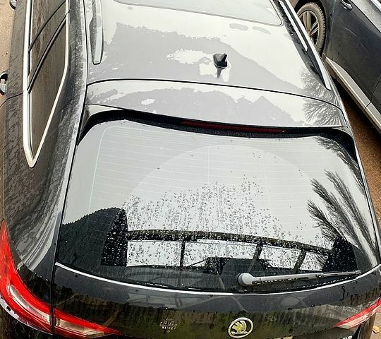 Черный Шкода Суперб, объемом двигателя 1.6 л и пробегом 294 тыс. км за 12000 $, фото 9 на Automoto.ua