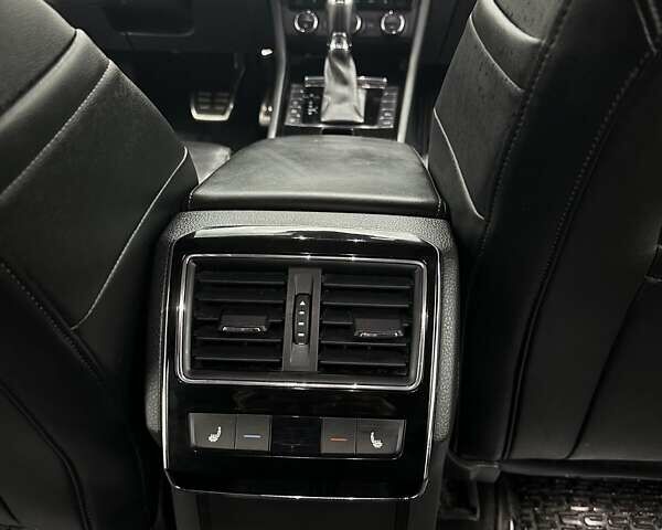 Черный Шкода Суперб, объемом двигателя 2 л и пробегом 255 тыс. км за 17700 $, фото 7 на Automoto.ua