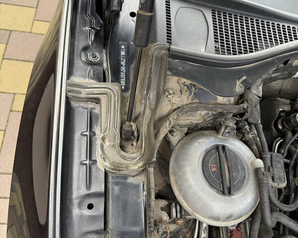 Черный Шкода Суперб, объемом двигателя 1.97 л и пробегом 307 тыс. км за 18350 $, фото 53 на Automoto.ua