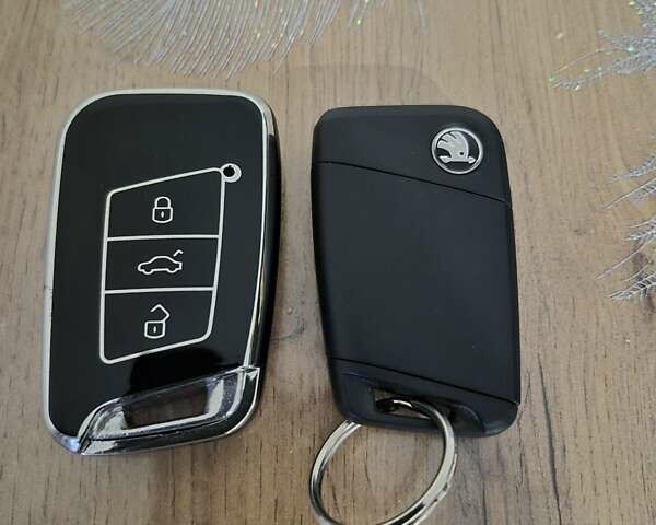 Черный Шкода Суперб, объемом двигателя 1.97 л и пробегом 311 тыс. км за 17700 $, фото 18 на Automoto.ua