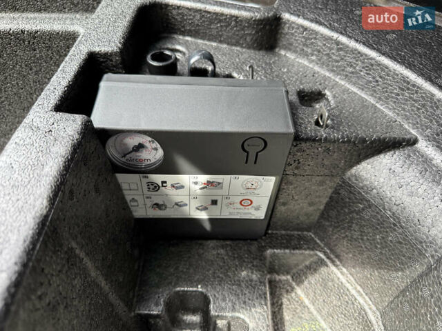 Черный Шкода Суперб, объемом двигателя 1.97 л и пробегом 307 тыс. км за 18350 $, фото 36 на Automoto.ua