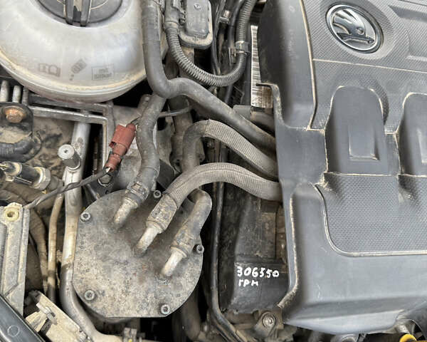 Черный Шкода Суперб, объемом двигателя 1.97 л и пробегом 307 тыс. км за 18350 $, фото 47 на Automoto.ua