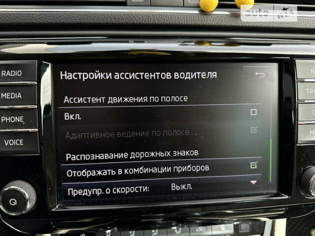 Чорний Шкода Суперб, об'ємом двигуна 2 л та пробігом 211 тис. км за 20800 $, фото 61 на Automoto.ua