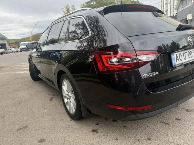 Черный Шкода Суперб, объемом двигателя 2 л и пробегом 270 тыс. км за 16000 $, фото 4 на Automoto.ua