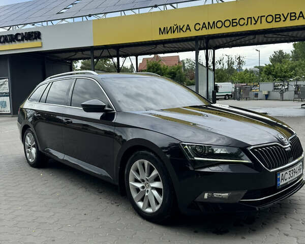 Черный Шкода Суперб, объемом двигателя 1.6 л и пробегом 216 тыс. км за 14300 $, фото 3 на Automoto.ua