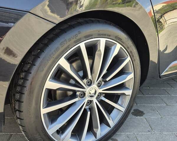 Черный Шкода Суперб, объемом двигателя 1.97 л и пробегом 311 тыс. км за 17700 $, фото 8 на Automoto.ua