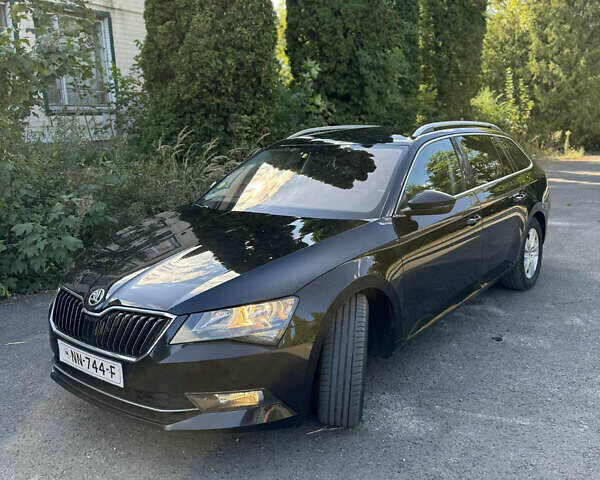 Чорний Шкода Суперб, об'ємом двигуна 2 л та пробігом 270 тис. км за 16900 $, фото 46 на Automoto.ua