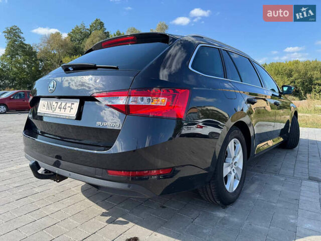 Чорний Шкода Суперб, об'ємом двигуна 2 л та пробігом 270 тис. км за 16900 $, фото 2 на Automoto.ua