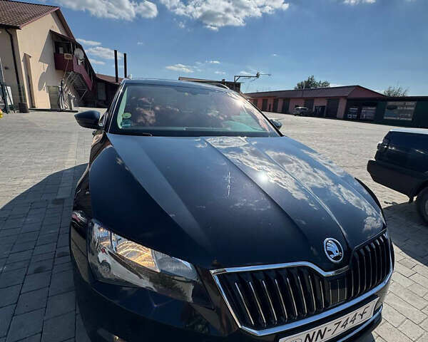 Чорний Шкода Суперб, об'ємом двигуна 2 л та пробігом 270 тис. км за 16900 $, фото 6 на Automoto.ua